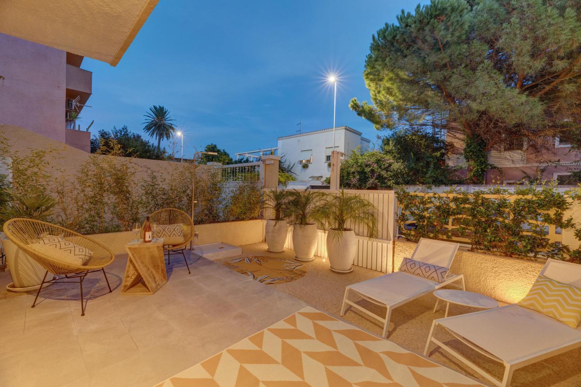 Le Palmette Suites Cagliari Exterior foto